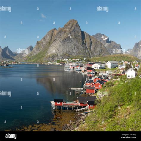 Reine fishing village, Lofoten Islands, Norway Stock Photo - Alamy