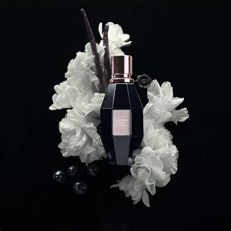 Flowerbomb Midnight Viktor&Rolf perfume - a fragrance for women 2019