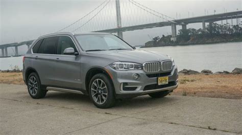 2017 BMW X5 xDrive35d review | GearOpen