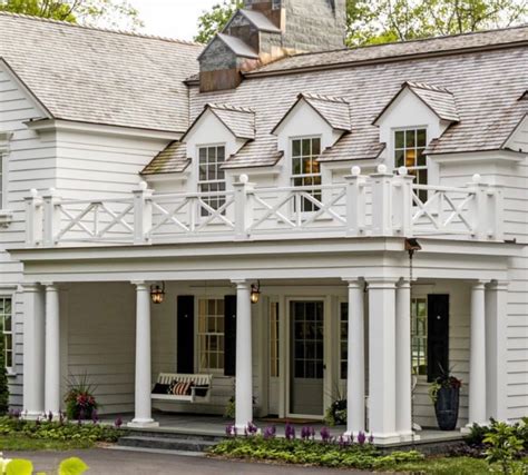 Elegant White House with Columns and Windows