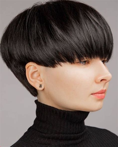 The Best Bowl Cut Hairstyle Ideas for 2024 - HairstyleOnPoint