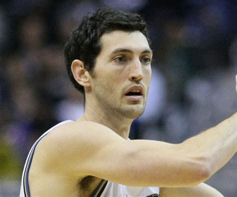 Kirk Hinrich Biography - Facts, Childhood, Family Life & Achievements