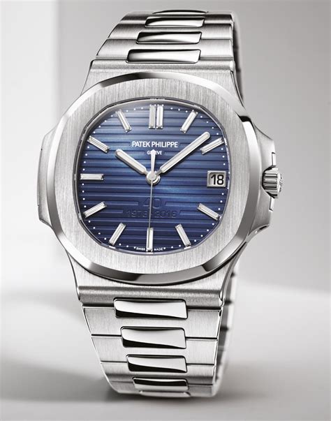 Patek Philippe Nautilus 40th Anniversary 5711/1P Watch In Platinum | aBlogtoWatch