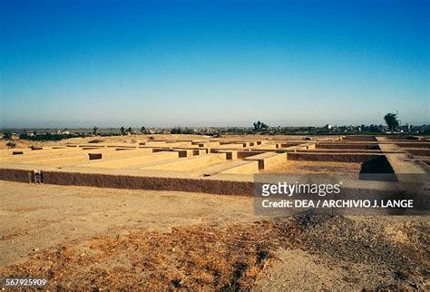 Palace Of Darius In Susa Photos and Premium High Res Pictures - Getty ...