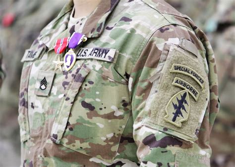 DVIDS - News - Colo. National Guard Special Forces Soldiers receive awards for acts of valor in ...