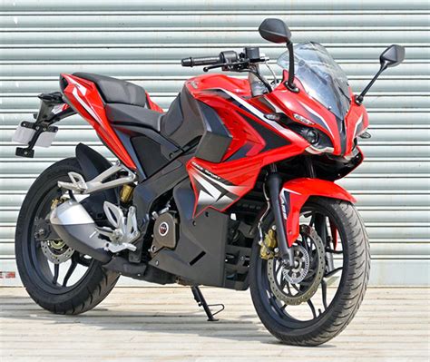 Pulsar Rs 200: Fast, fun and value for every penny - Rediff.com Get Ahead