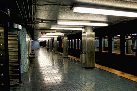 Philadelphia Subway Station | The Philadelphia subway looks … | Flickr