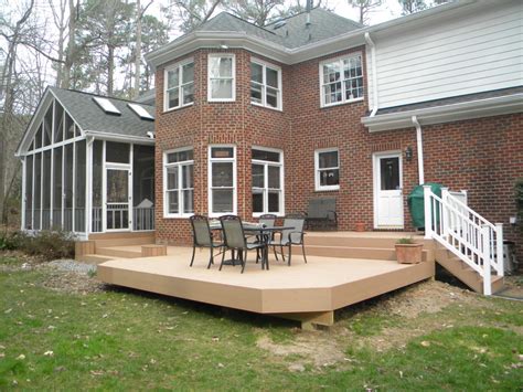 Floating Deck Ideas, Designs, and Tips from the Professionals