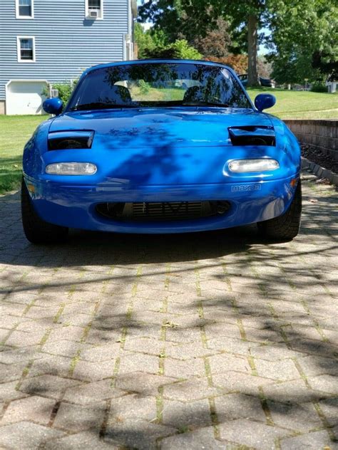 1990 Mazda Miata with a ’95 Engine Is the Low-Mileage Custom Build of ...