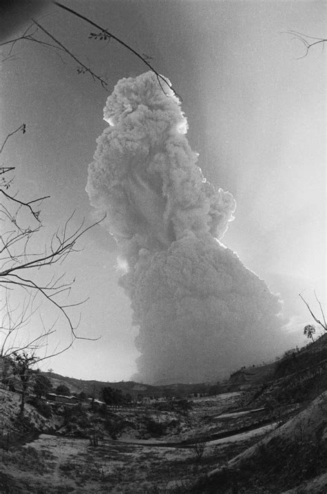 El Chichon Volcano in Mexico Erupting posters & prints by Corbis