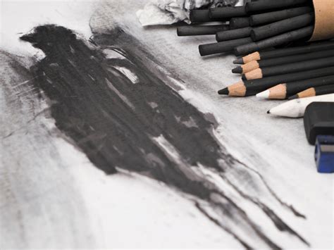 The Best Charcoal Pencils: A Review