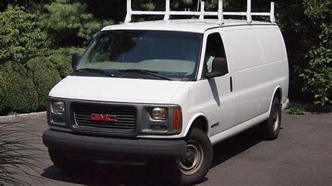 Purchase used 2002 GMC Savana 2500 Base Extended Cargo Van 3-Door 5.7L ...