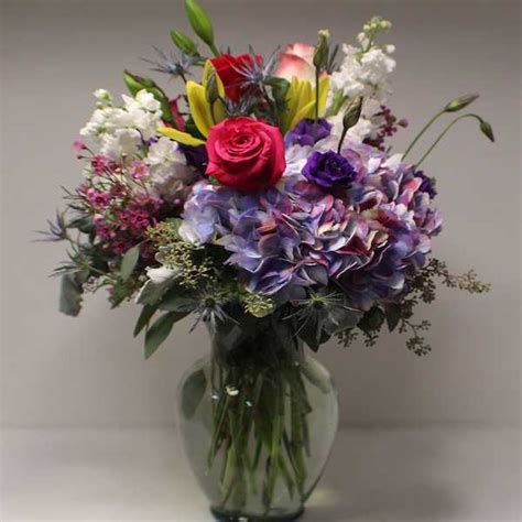 12 Best Flower Delivery Services in St. Petersburg, FL - Petal Republic