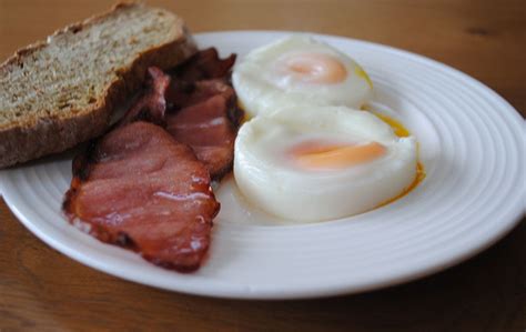 Bacon Rashers, Eggs & Brown Soda Bread – Shape My Plan