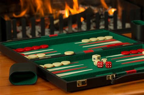 How to play Backgammon – useful tips – Cpoker 99