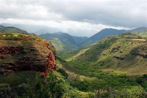 Hanapepe Valley Lookout | IMI Tours | Kauai Tours & Attractions