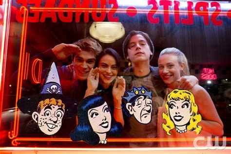 Riverdale vs Archie Comics: How 4 Main Characters Are Changed + Darker in the Show - DESTROY THE ...