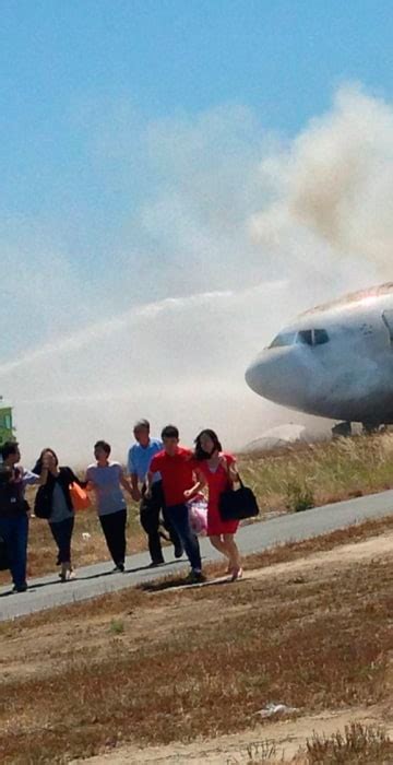 Asiana Flight 214 crashes at San Francisco International Airport