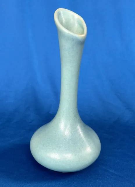 VINTAGE VAN BRIGGLE Vase Art Pottery Bud Vase Colorado Springs Matte Blue $20.40 - PicClick