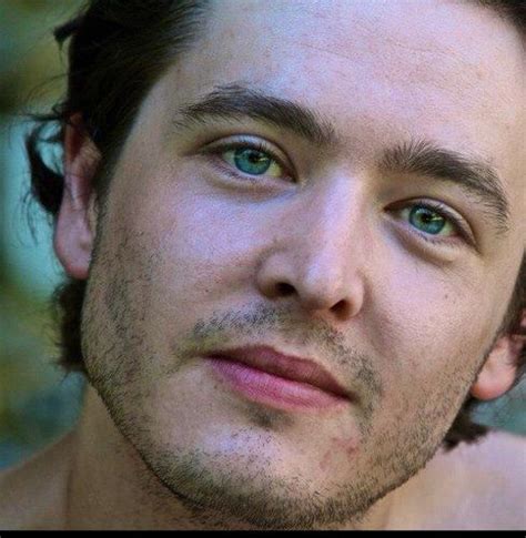 Alexander Vlahos - Mordred in Merlin Gorgeous Men, Beautiful People ...