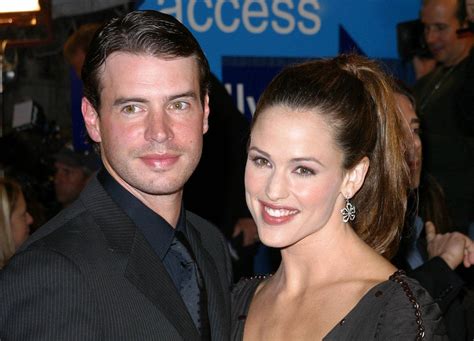 Jennifer Garner's Dating History: Ben Affleck, Scott Foley And More