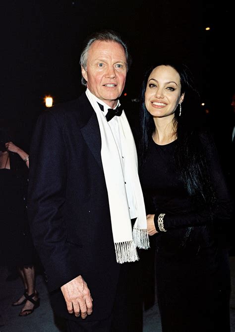 Angelina Jolie’s Parents: Everything ToKnow About Jon Voight ...