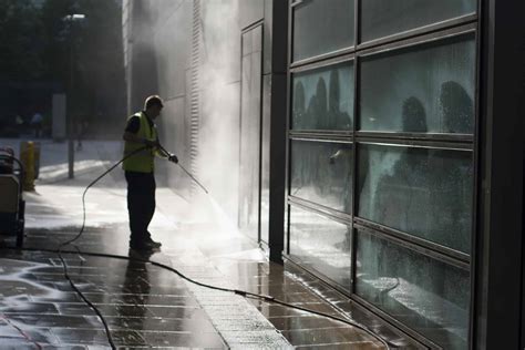 Pressure Washing Services - Diaman Services