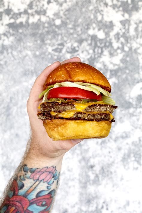 Hyped New Meatless Burger Takes on its Fierce Texas Critics: Are its Celebrity Chef Believers on ...