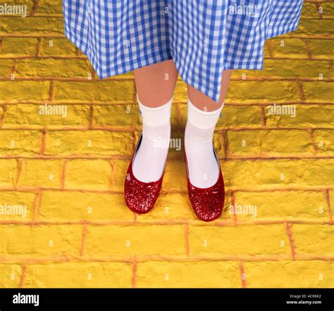 Dorothy Wizard of Oz Stock Photo - Alamy