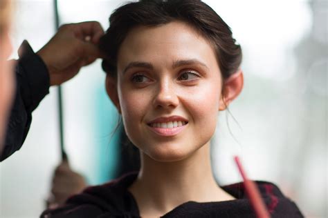 The Shannara Chronicles Season 1 Episode 4 Preview: Poppy Drayton Talks Amberle's Journey and ...