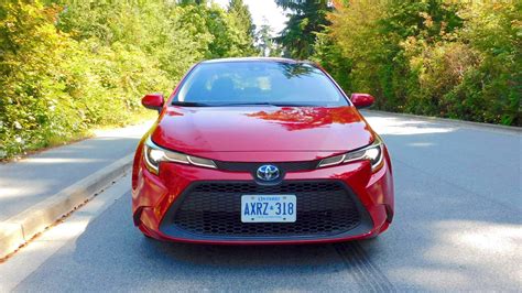 2020 Toyota Corolla Hybrid Review | AutoTrader.ca