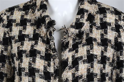 Lot 151 - Chanel Tweed Fitted Jacket, 2004 Autumn