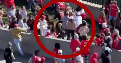 Video shows brave Chiefs fans pursuing and capturing suspect during ...