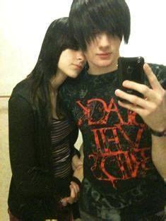 Pin by lucas Andremar on tops | Cute emo couples, Emo love, Emo couples