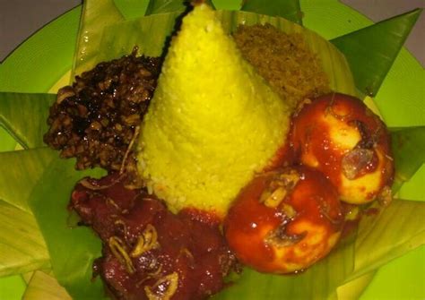 Resep Nasi kuning banjar kutai rice cooker oleh Yuni Zidane - Cookpad