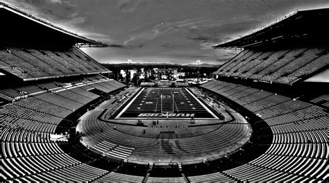 Fans say goodbye as Husky Stadium closes for renovation | UW Magazine ...