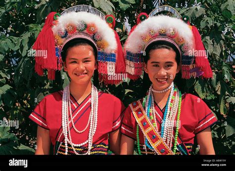 Travel Taiwan Hua Lien Ami hill tribe women Ami Stock Photo - Alamy