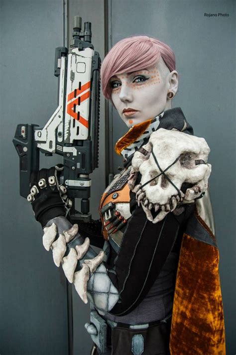 Cosplay Wednesday - Destiny's Female Hunter - GamersHeroes