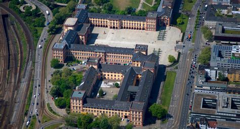 300. Jahrestag der Grundsteinlegung von Schloss Mannheim: Baden-Württemberg.de