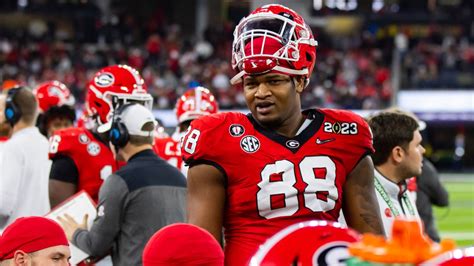 Former UGA football star Jalen Carter sentenced to probation in crash that killed teammate and ...