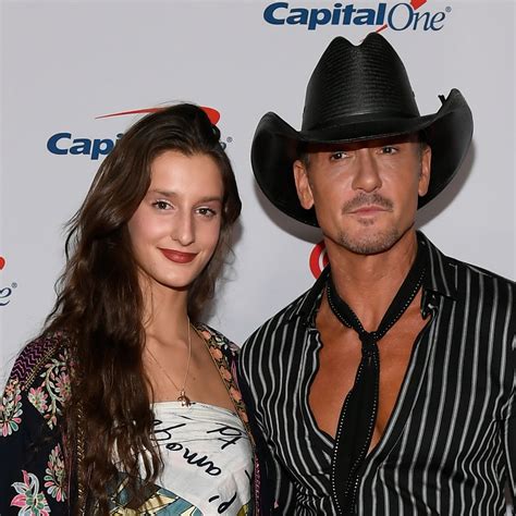 Faith Hill's lookalike daughter Gracie debuts Bridgerton-inspired new ...