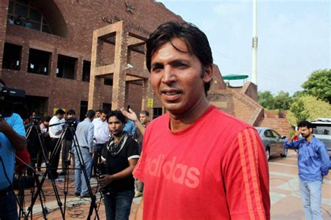 Mohammad Asif accuses PCB of double standards - myKhel