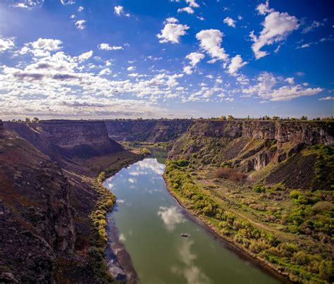 Snake River Canyon | The Snake River cut through ancient bas… | Flickr