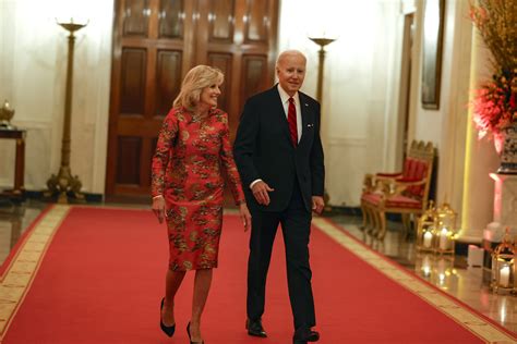 Video of Jill Biden Ushering Joe Away From Reporters Goes Viral - Newsweek