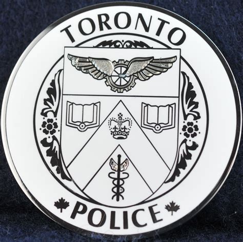 Toronto Police Service Maple Leaf Thin Blue Line white | Challengecoins.ca