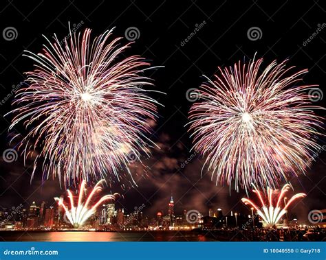 The 4th of July Fireworks in NYC Stock Photo - Image of color, pattern: 10040550