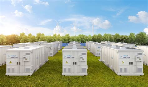 Battery Energy Storage System (BESS) Technology Growth and Risks | Travelers Insurance