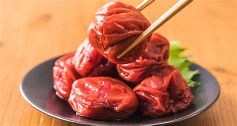 Umeboshi Plums - The Sour Daily Japanese Superfood | tsunagu Japan