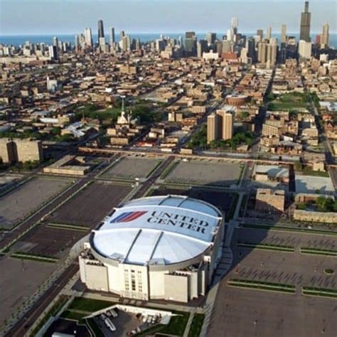 United Center Parking Tips: The Ultimate Parking Guide in Chicago