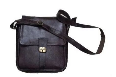 Black Unisex Leather Sling Bag at Rs 1200/piece in Mumbai | ID: 22898285891